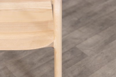 alder-dining-chair-natural-close-up