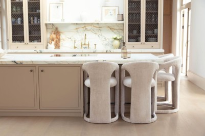 beatrice-counterstools-lifestyle