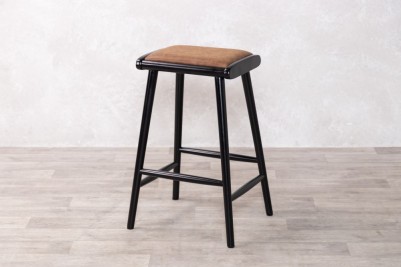 chameleon-counter-stool-brown