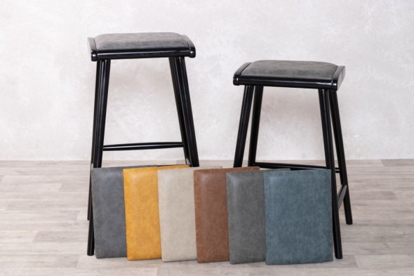 Chameleon Stool Range in Black