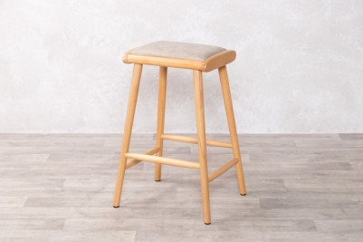 chameleon-counter-stool-white