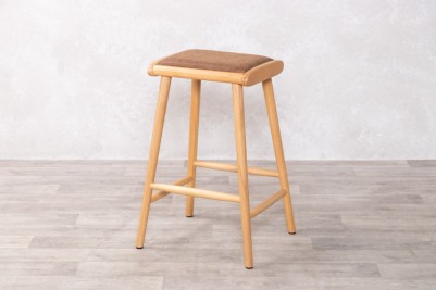 chameleon-counter-stool-brown