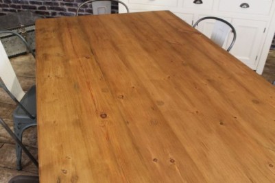 rustic pine farmhouse table