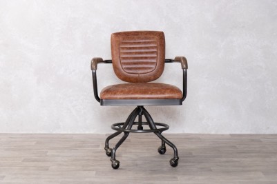 exeter-chair-chesnut-front