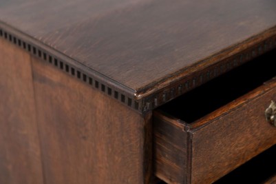 wooden-top-detail