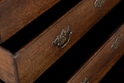 wooden-drawer-detail