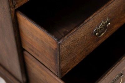 wooden-drawer-detail