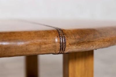 leather-top-coffee-table-detail-close-up