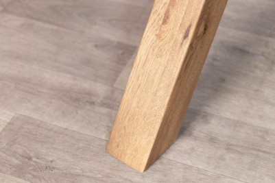 wooden-table-leg