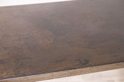 steel-table-top-detail