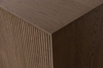 nevada-oak-sideboard-fawn-corner-close-up