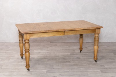 farmhouse-extending-table