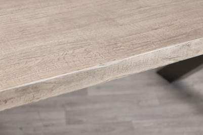 pebble-grey-table-edge