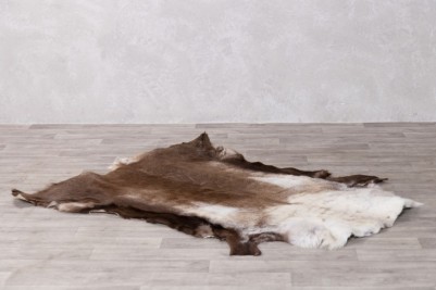 reindeer-hide-rug