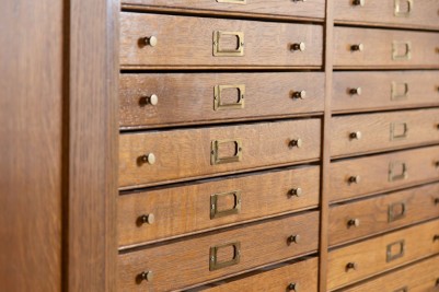 solid-oak-cabinet-with-drawers-close-up