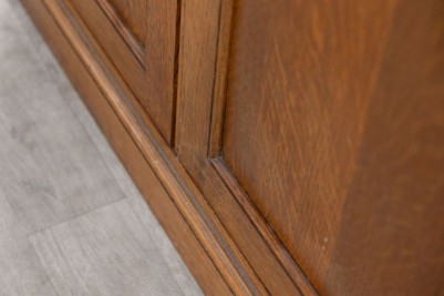 solid-oak-cabinet-with-drawers-close-up