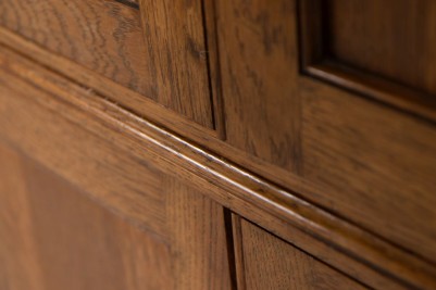 solid-oak-cabinet-with-drawers-close-up