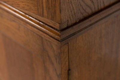 solid-oak-cabinet-with-drawers-close-up