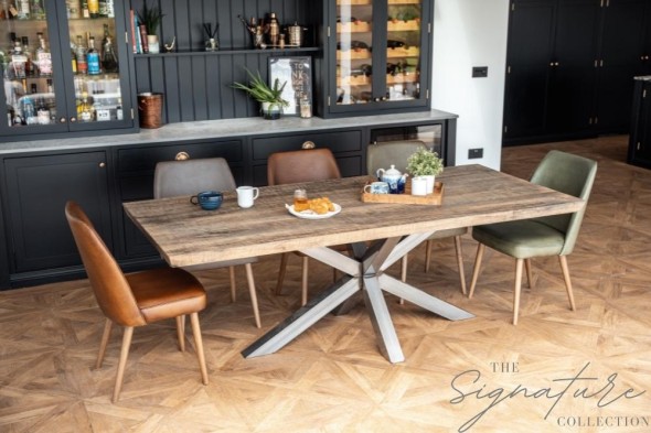 Stamford Star Base Dining Table