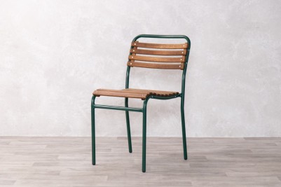 green-summer-outdoor-chair-front-angle