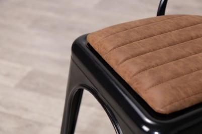 tolix-seat-pad-warm-tan-close-up